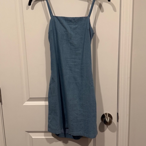 Lulus Send A Postcard Blue Chambray Tie-back Mini Dress - Size XS - Picture 2 of 3